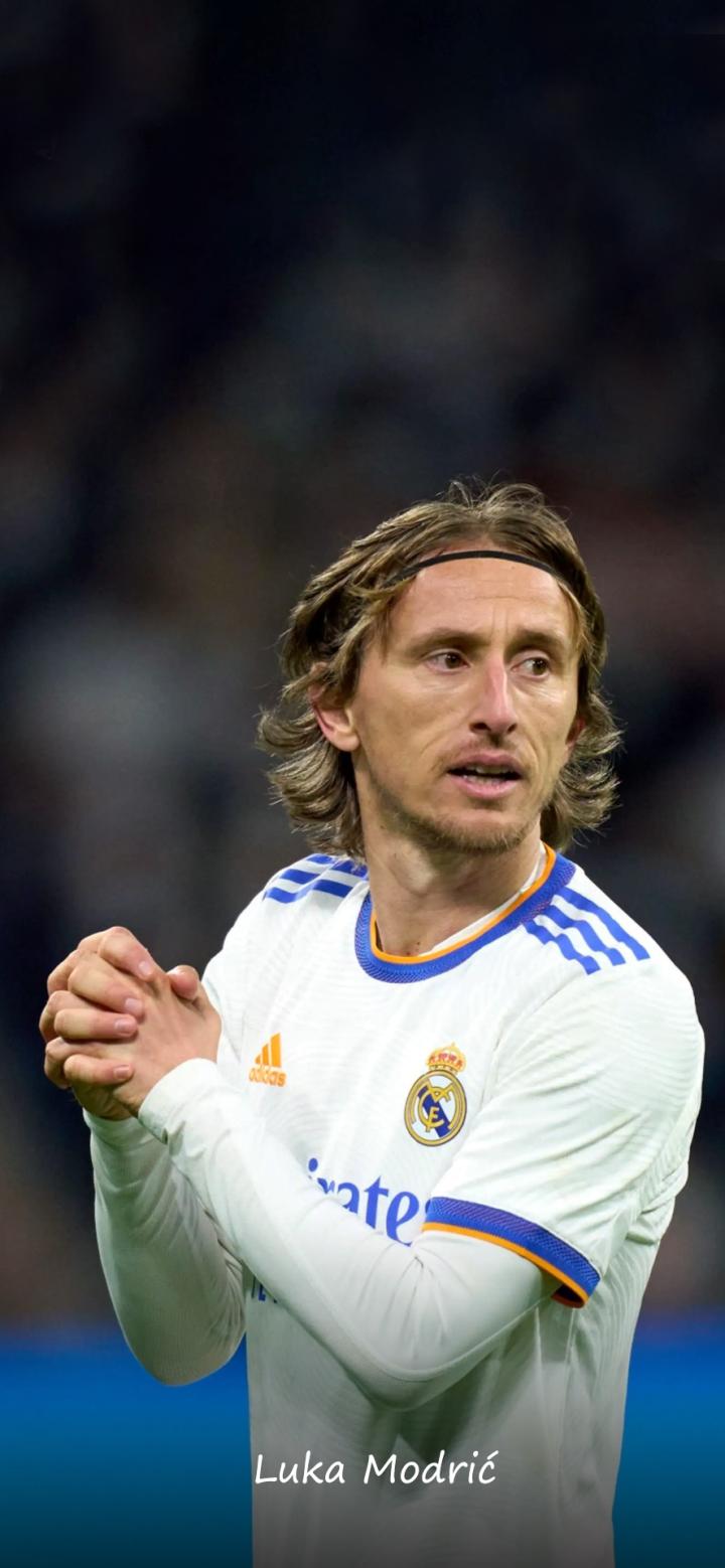 看来大家的猜测是对的，梅西的点球，真是跟内马尔学习的